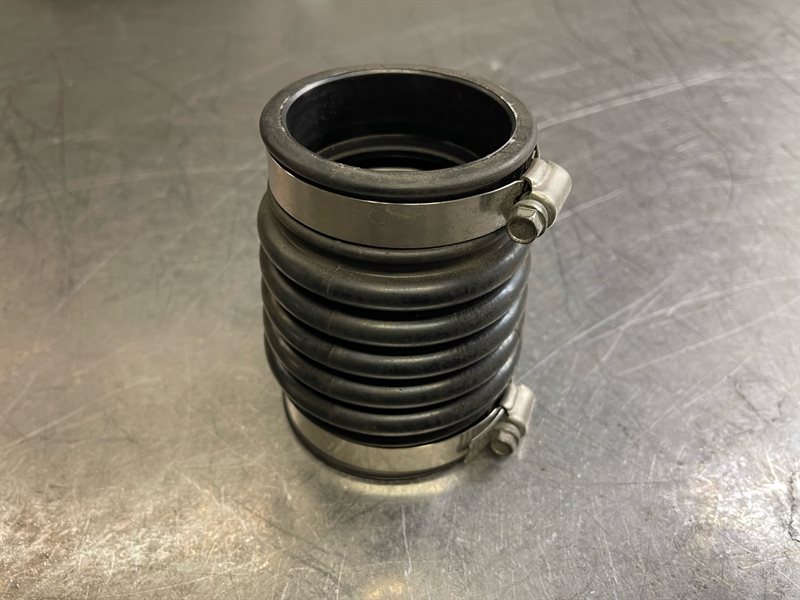 Turbo Air Inlet Duct Hose R35 GTR