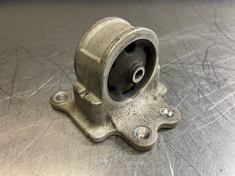 Rear engine mount R35 GTR